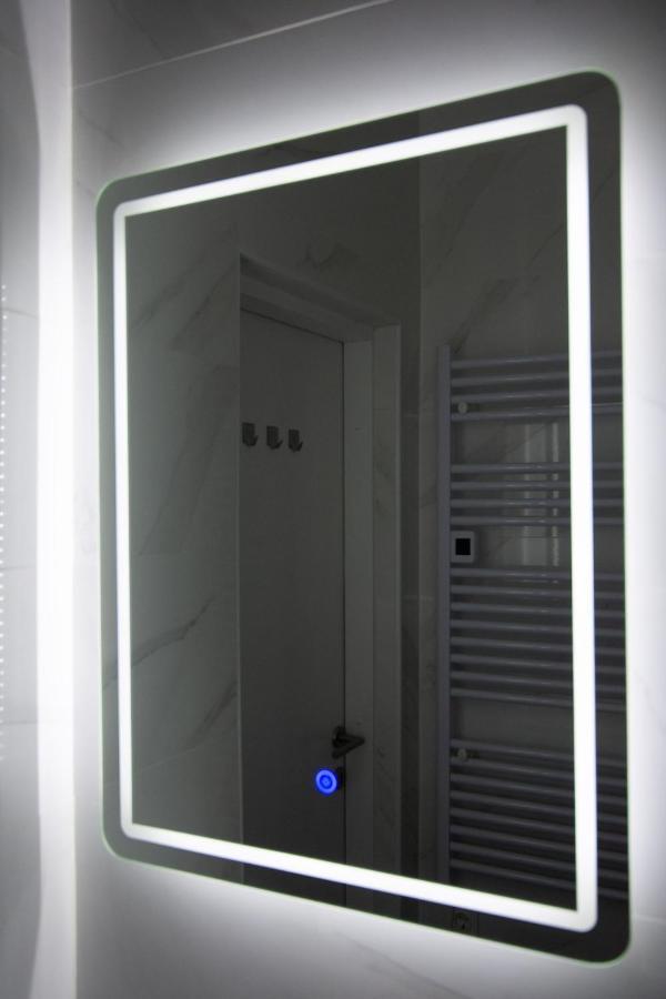 Flexible Selfcheckins 27 - Bedroom - New Zagreb Dış mekan fotoğraf